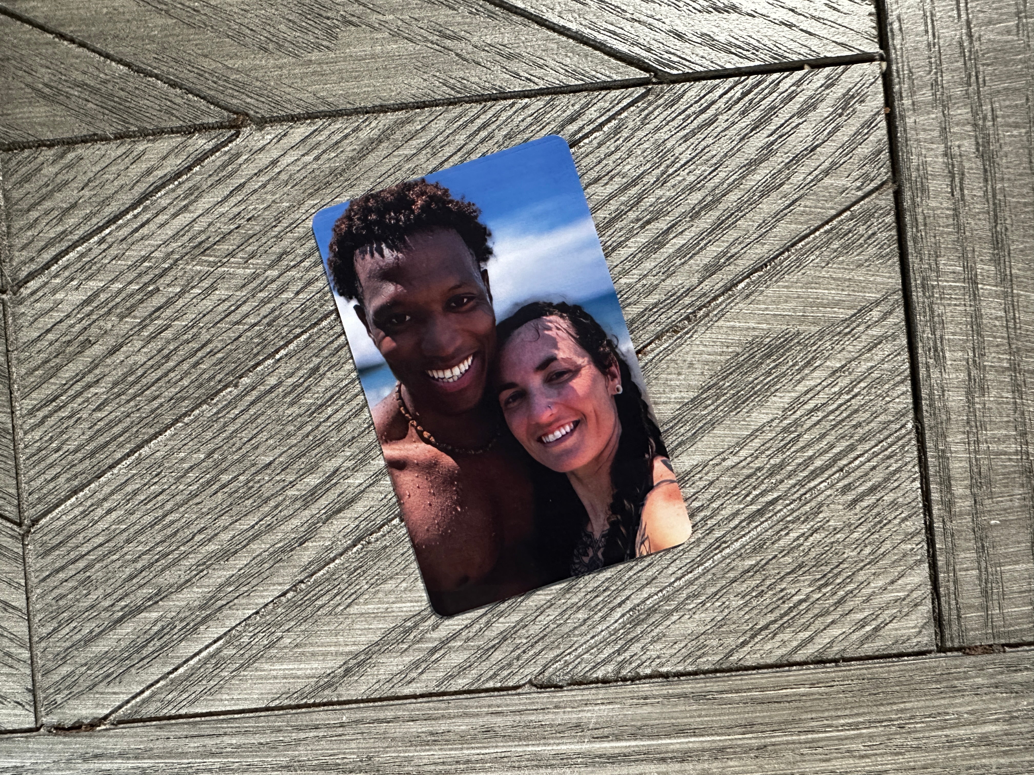 Custom tap plastic Nfc business card printing, tap to share contact information and digital profile