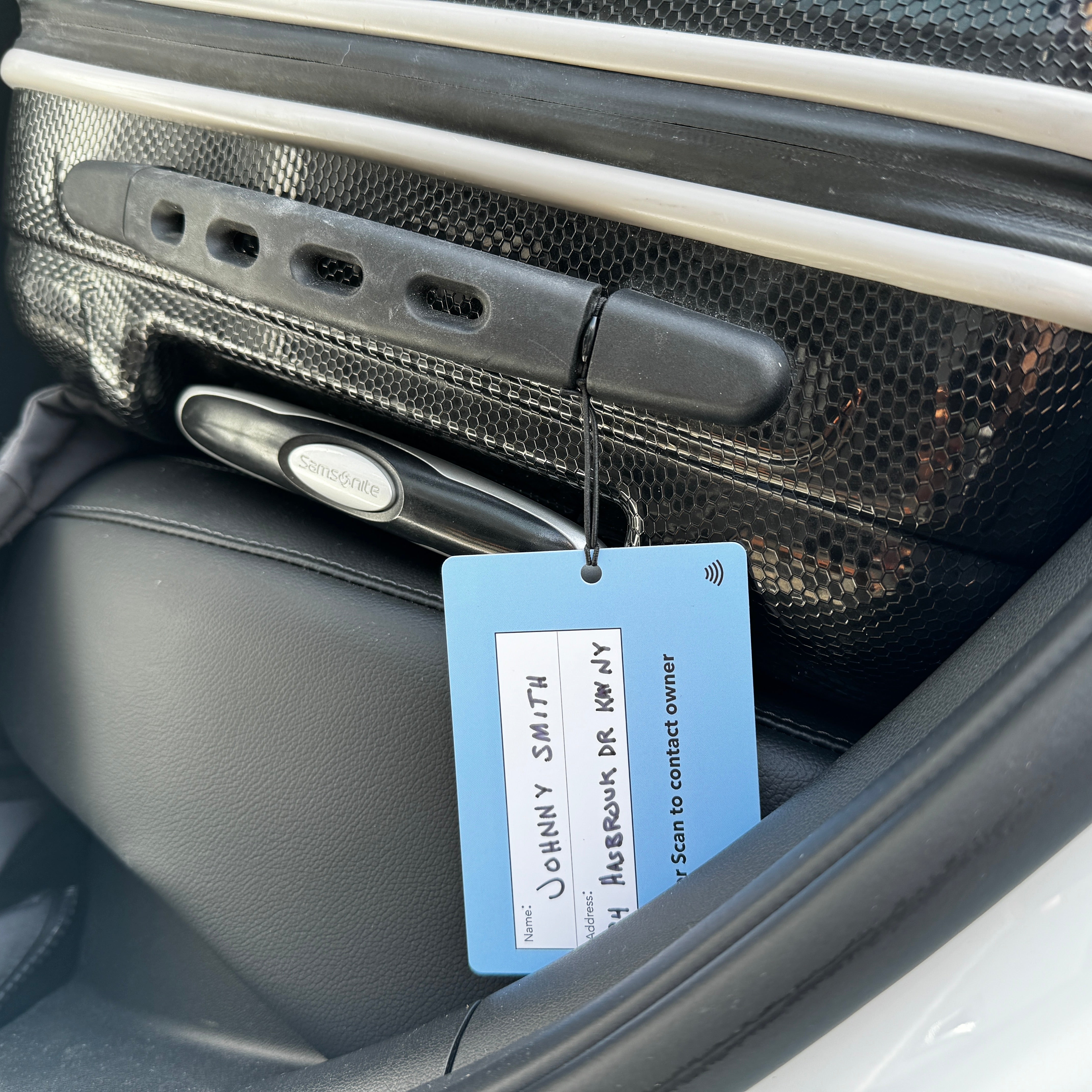 Tap Suitcase Tag