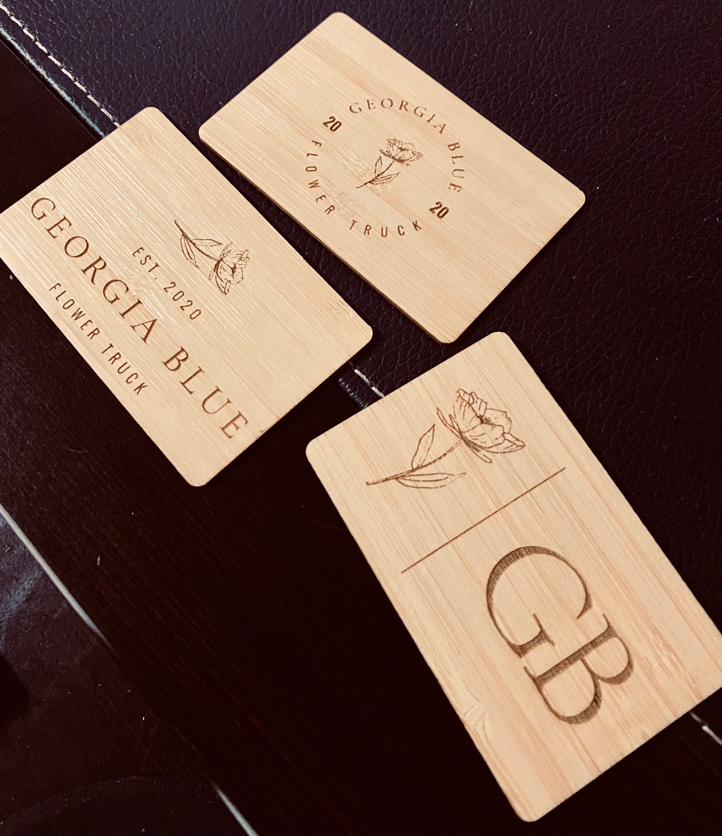 Wooden Tap Business Cards, Digital Business Cards, Wooden NFC Business Card