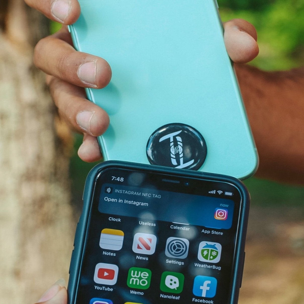 Tap Tag Samples Tap Tag / Sticky NFC Tag for Smartphones | Tap to Share